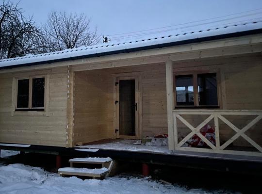 finished house  project manitoba  maestrocabins co uk 65a8d050e126b